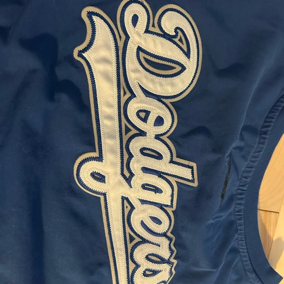 BASEBALL TOP - DODGERS - SIZE LARGE - Picture 3 of 5